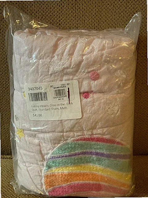 Pottery Barn Kids Galaxy Hearts Glow-in-the-Dark (1) STANDARD Sham New w/o tags
