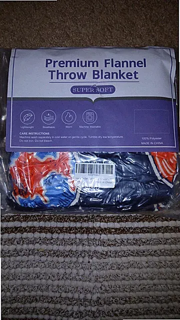 SPACESHIP/PLANET-GLOW IN THE DARK - THROW BLANKET- NEW- 50" X 60"-MULTI-COLOR